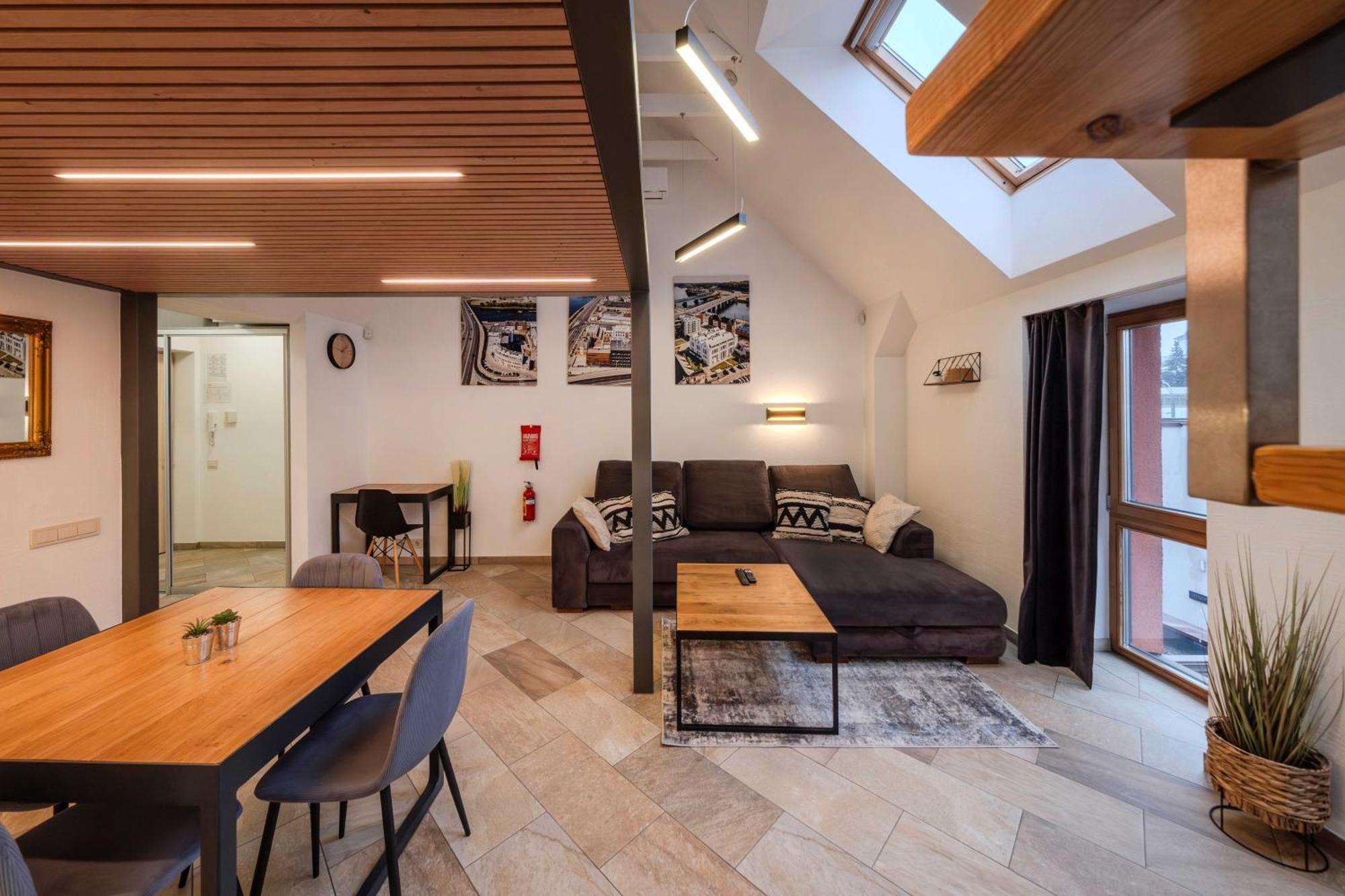 King Mindaugas Apartments Каунас Экстерьер фото