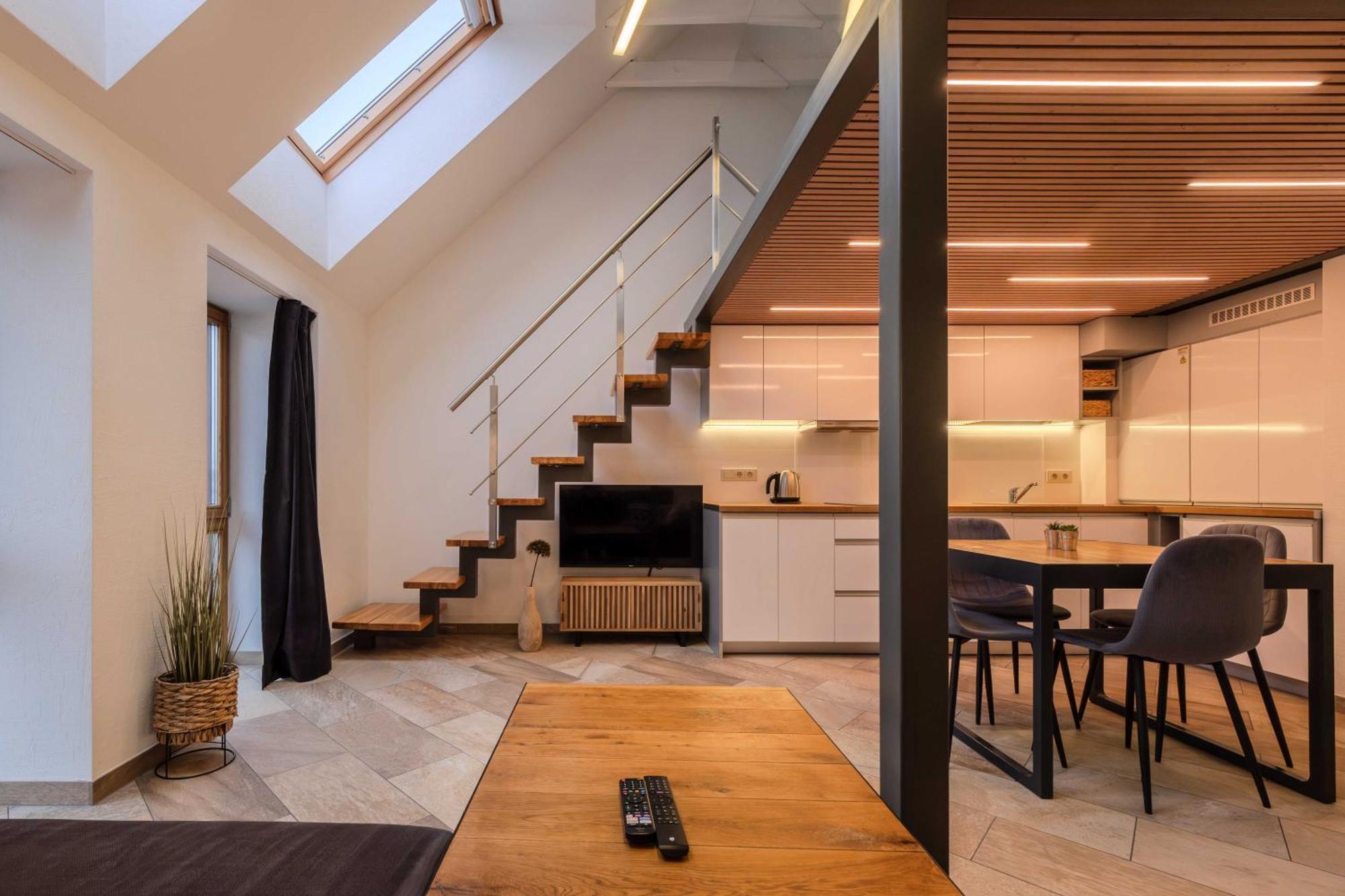 King Mindaugas Apartments Каунас Экстерьер фото